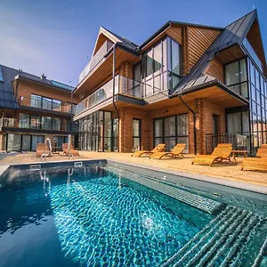 **** Aparthotel Lipowy Dwor Polen